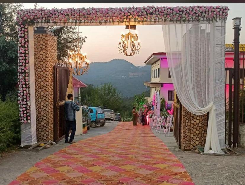 Nakshatra Resort Kunihar ภายนอก รูปภาพ