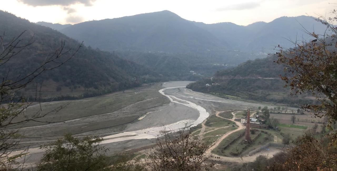 Nakshatra Resort Kunihar ภายนอก รูปภาพ