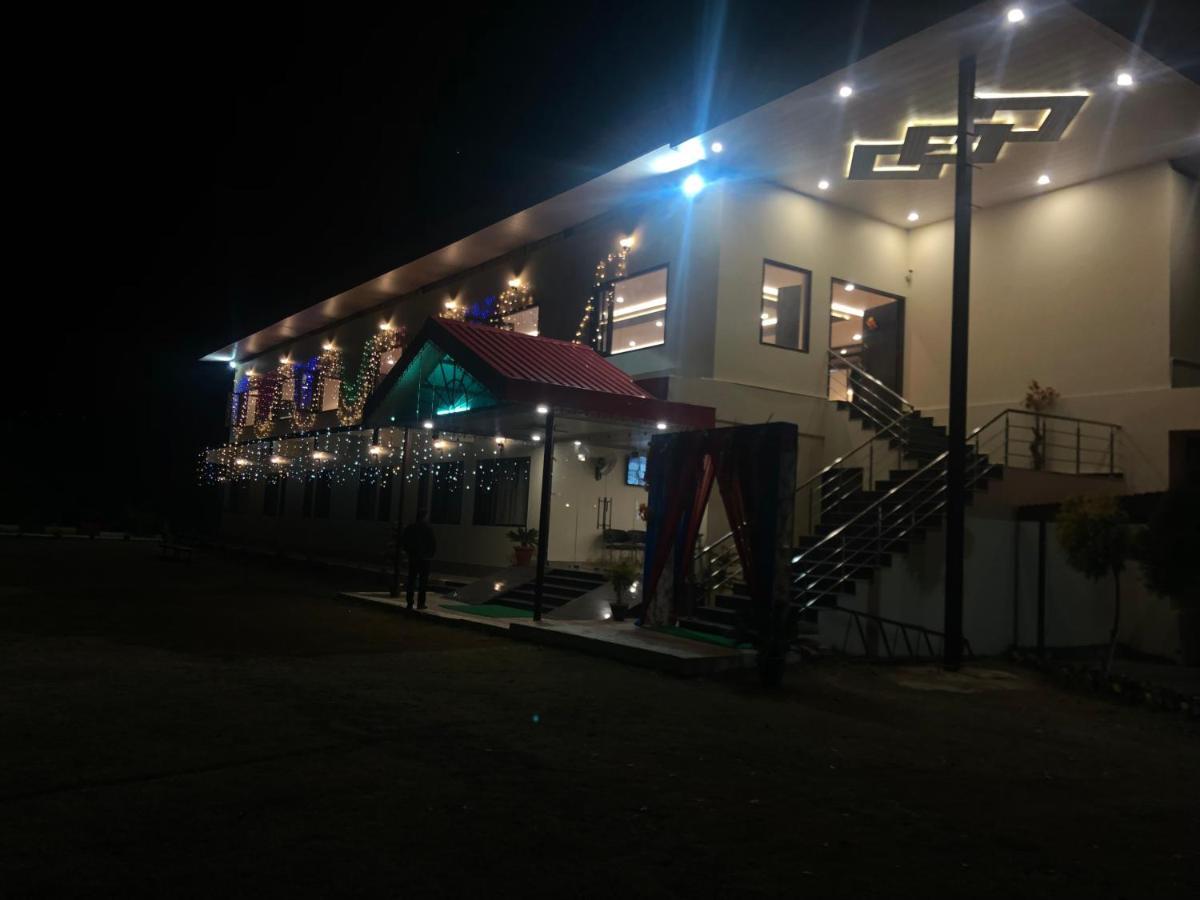 Nakshatra Resort Kunihar ภายนอก รูปภาพ