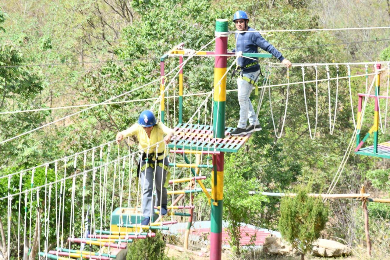 Nakshatra Resort Kunihar ภายนอก รูปภาพ