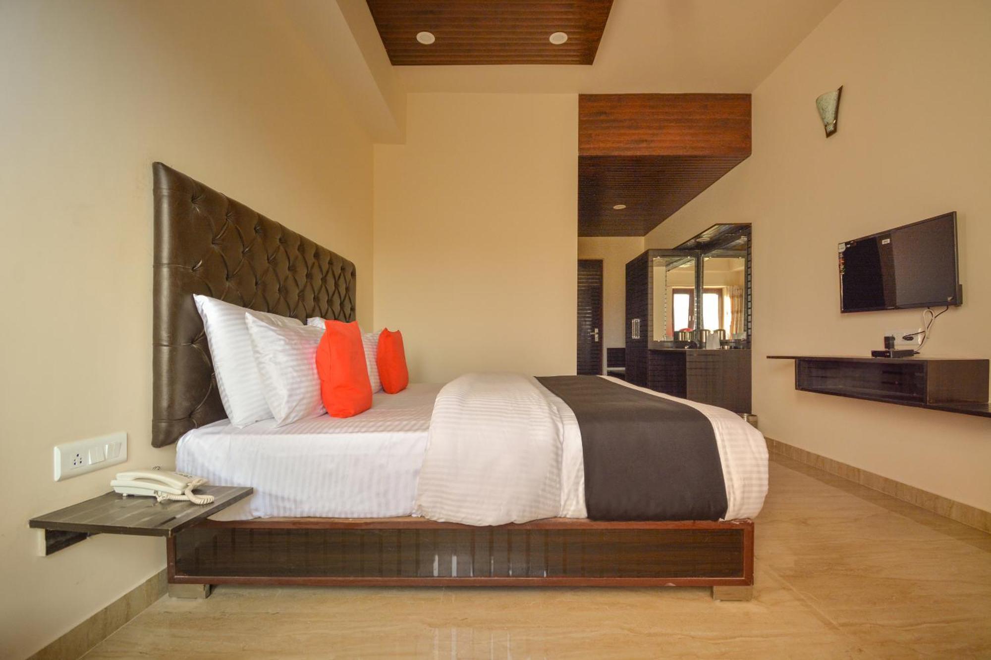 Nakshatra Resort Kunihar ภายนอก รูปภาพ